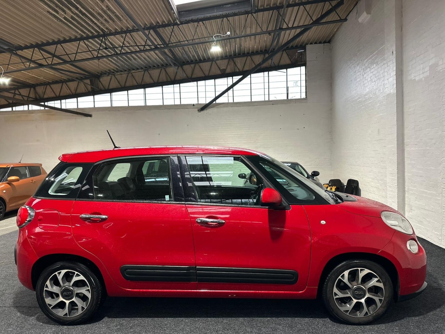 Used Fiat 500L 2017 for sale - 76664581: Photo 2