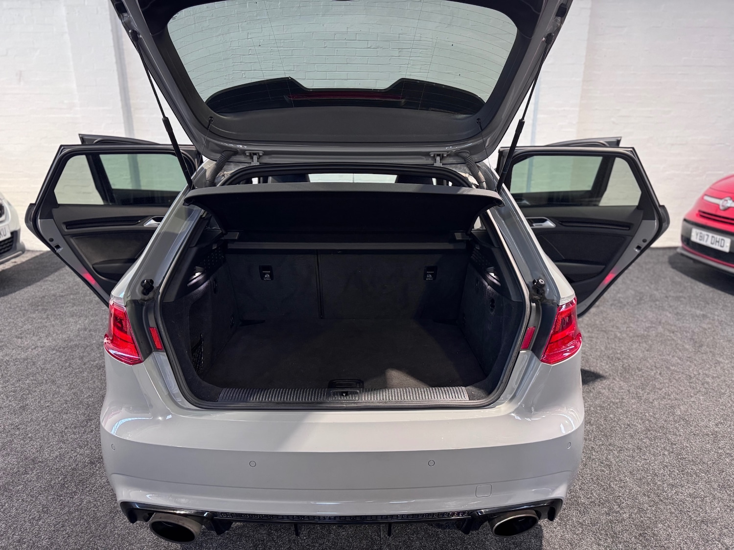 Used Audi RS3 2015 for sale - 76935427: Photo 10