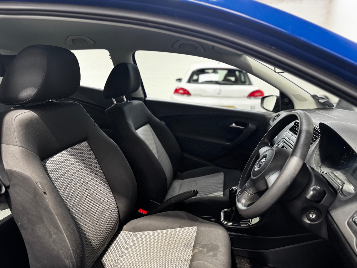 Used Volkswagen Polo 2010 for sale - 77707383: Photo 10