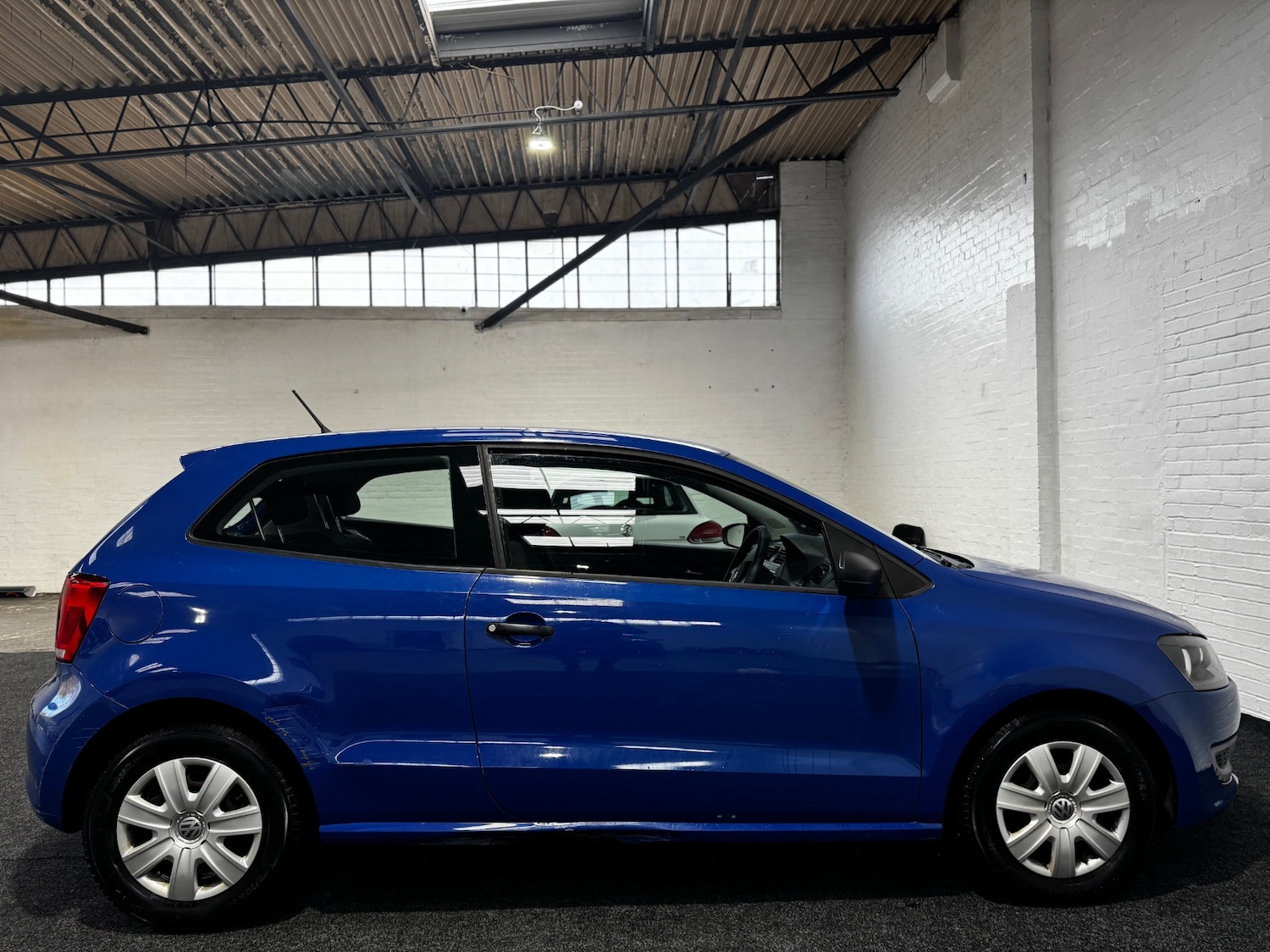 Used Volkswagen Polo 2010 for sale - 77707383: Photo 8