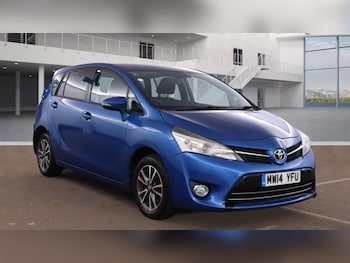 Used Toyota Verso 2014 for sale - 76487044: Photo