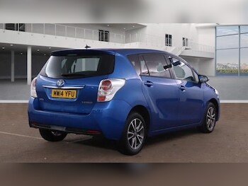 Used Toyota Verso 2014 for sale - 76487044: Photo