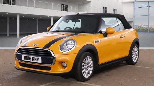 Used MINI Convertible 2016 for sale - 76486967: Photo 2