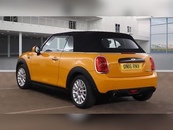 Used MINI Convertible 2016 for sale - 76486967: Photo