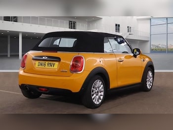 Used MINI Convertible 2016 for sale - 76486967: Photo