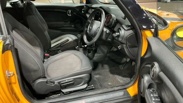 Used MINI Convertible 2016 for sale - 76486967: Photo 8