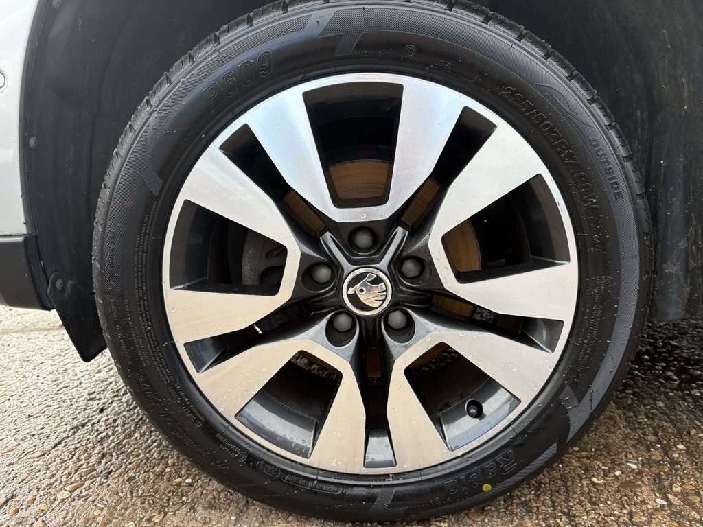 Used Skoda Yeti 2016 for sale - 76724600: Photo 9