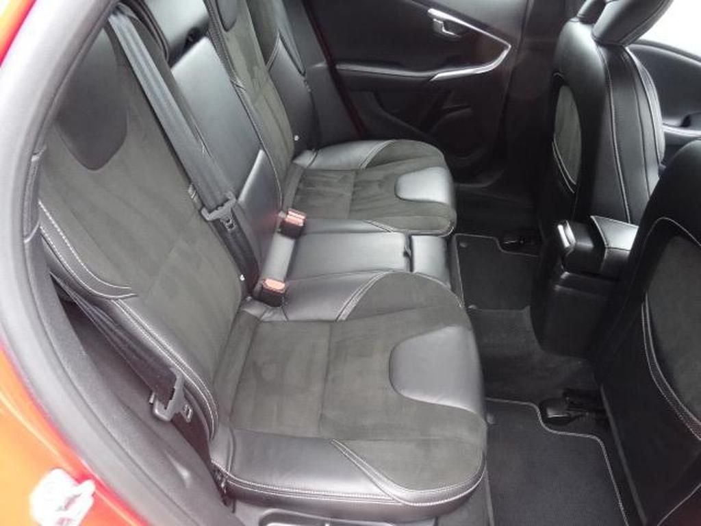 Used Volvo V40 2015 for sale - 77287491: Photo 11