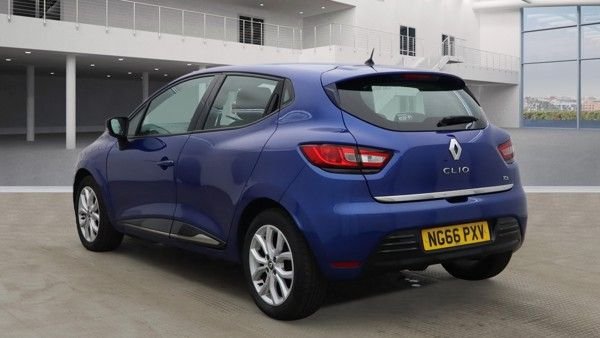 Used Renault Clio 2017 for sale - 77697874: Photo 3