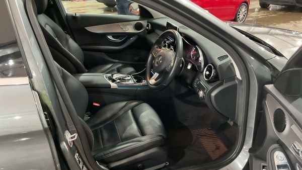 Used Mercedes-Benz C Class 2017 for sale - 76966266: Photo 3