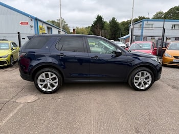 Used Land Rover Discovery Sport 2020 for sale - 79709264: Photo