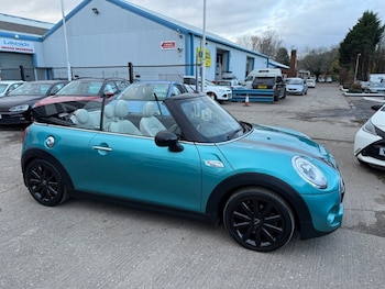 Used MINI Convertible 2016 for sale - 76372529: Photo