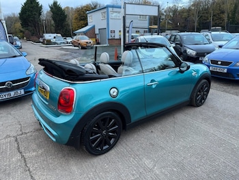 Used MINI Convertible 2016 for sale - 76372529: Photo