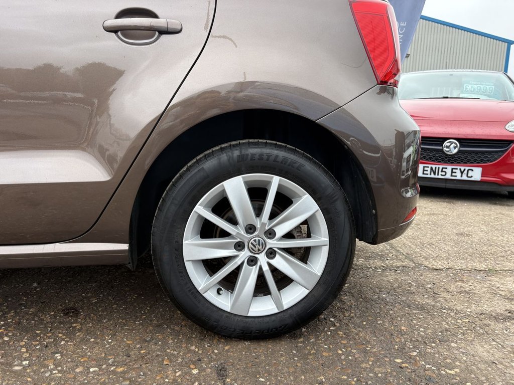 Used Volkswagen Polo 2014 for sale - 76496140: Photo 27