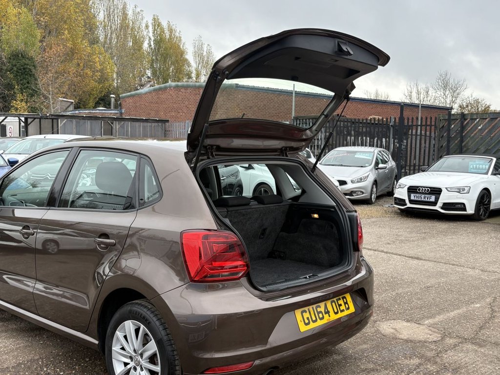 Used Volkswagen Polo 2014 for sale - 76496140: Photo 37