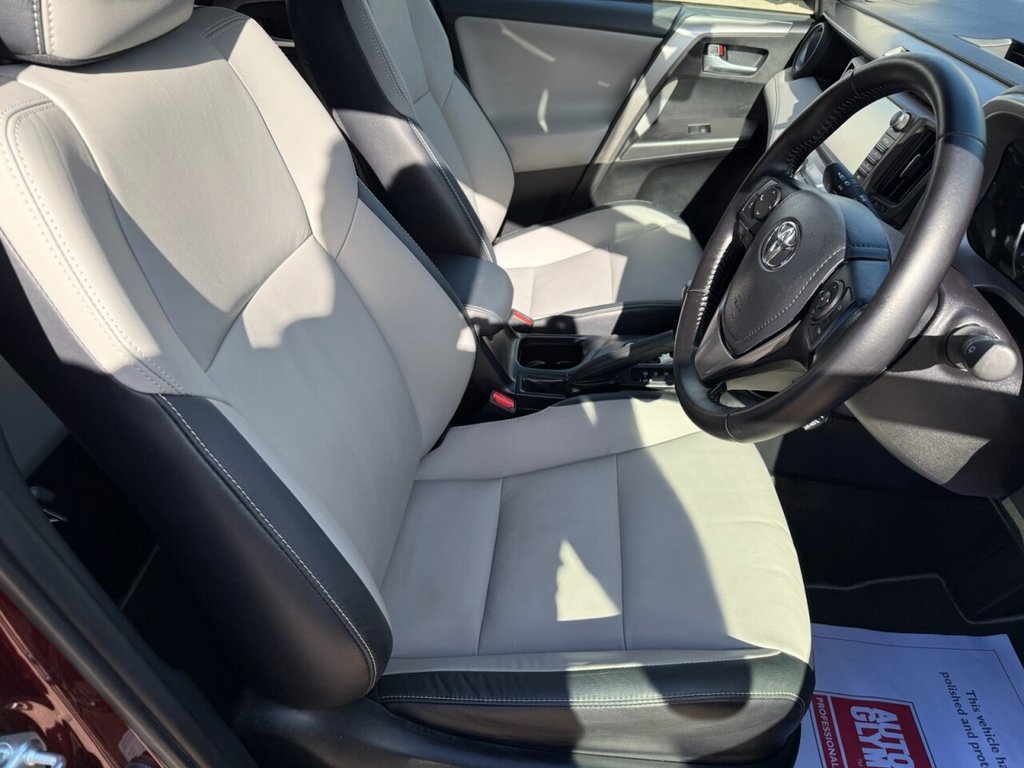 Used Toyota RAV4 2016 for sale - 76147881: Photo 10