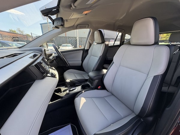 Used Toyota RAV4 2016 for sale - 76147881: Photo 42