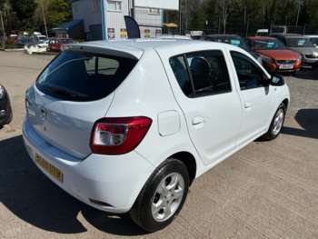 Used Dacia Sandero 2015 for sale - 74229467: Photo