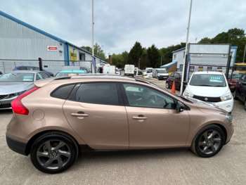 Used Volvo V40 Cross Country 2014 for sale - 74936647: Photo