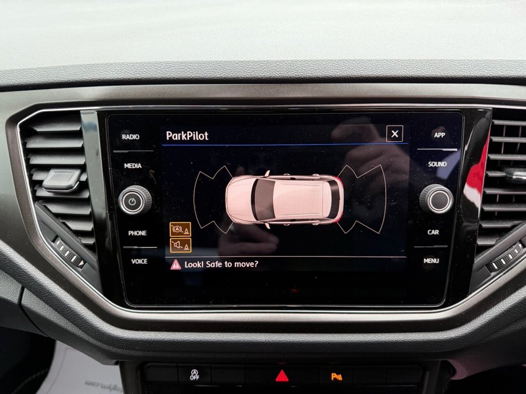 Used Volkswagen T-Roc 2020 for sale - 76883381: Photo 24