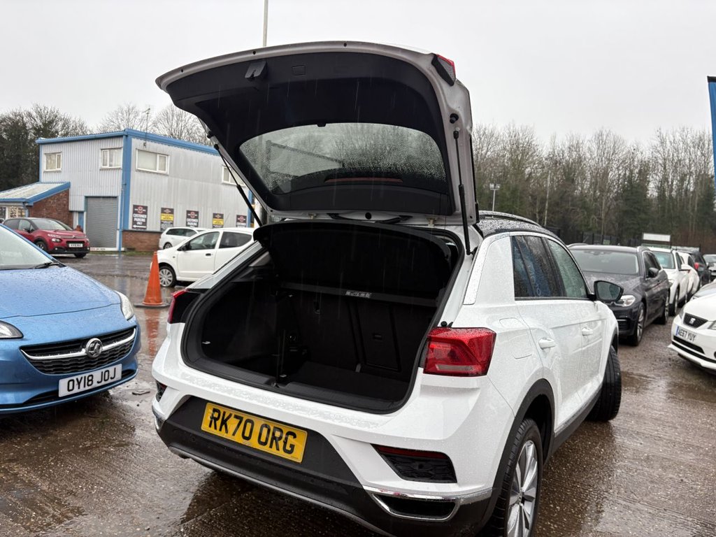 Used Volkswagen T-Roc 2020 for sale - 76883381: Photo 30