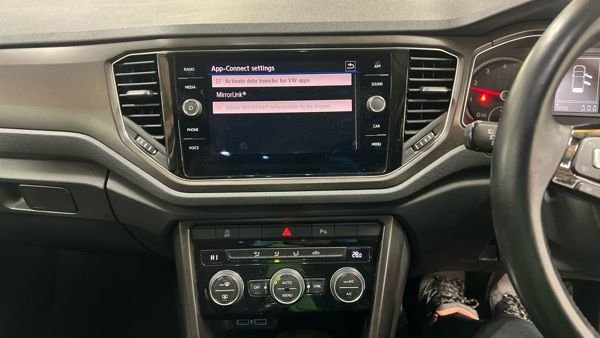 Used Volkswagen T-Roc 2020 for sale - 76883381: Photo 8