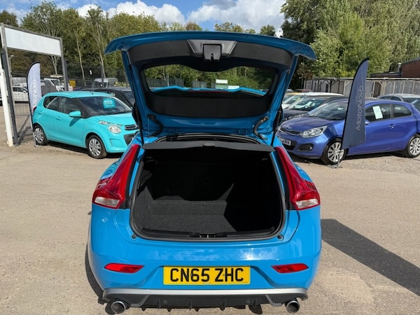 Used Volvo V40 2015 for sale - 75648011: Photo 14