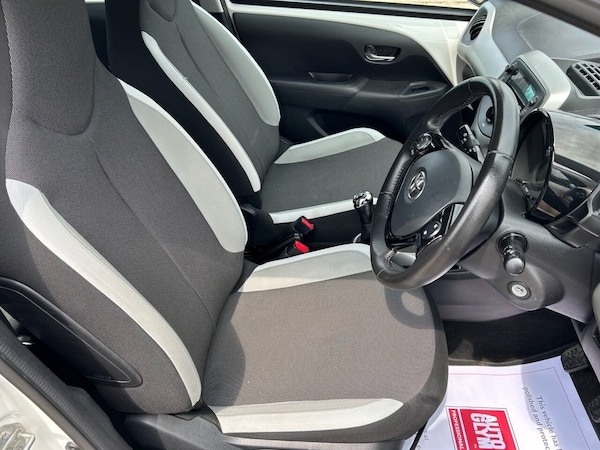 Used Toyota AYGO 2016 for sale - 74689589: Photo 10