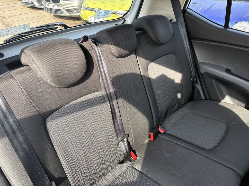 Used Hyundai i10 2014 for sale - 77560542: Photo 11