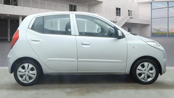 Used Hyundai i10 2014 for sale - 77560542: Photo 5
