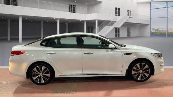 Used Kia Optima 2016 for sale - 77020388: Photo 3