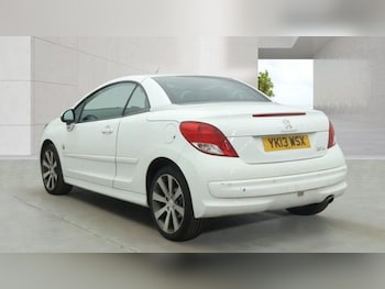 Used Peugeot 207 2013 for sale - 79414304: Photo