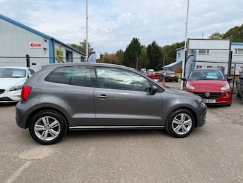 Used Volkswagen Polo 2017 for sale - 76019254: Photo 2