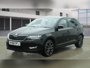 Used Skoda Rapid Spaceback 2018 for sale - 77293218: Photo