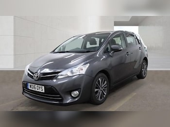 Used Toyota Verso 2016 for sale - 79256925: Photo