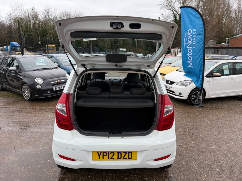 Used Hyundai i10 2012 for sale - 76927596: Photo 16