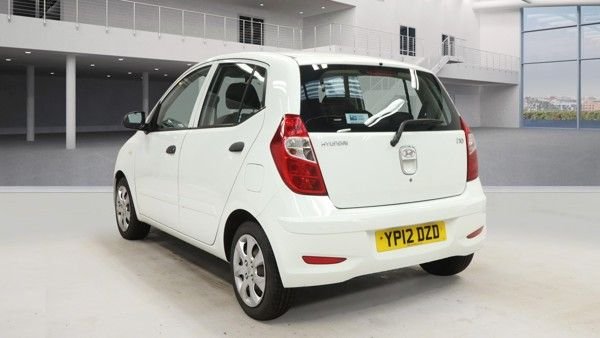 Used Hyundai i10 2012 for sale - 76927596: Photo 3