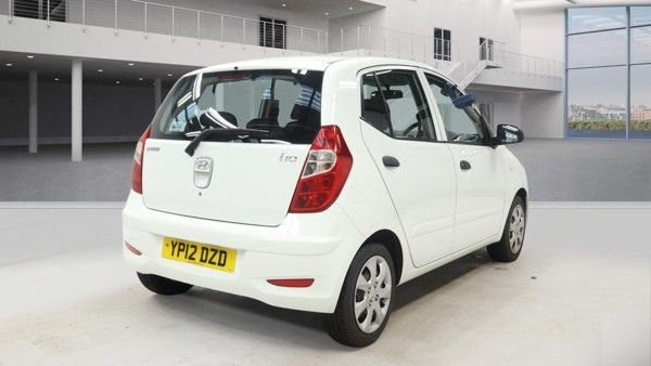 Used Hyundai i10 2012 for sale - 76927596: Photo 4