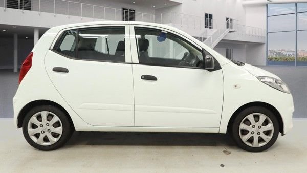 Used Hyundai i10 2012 for sale - 76927596: Photo 5