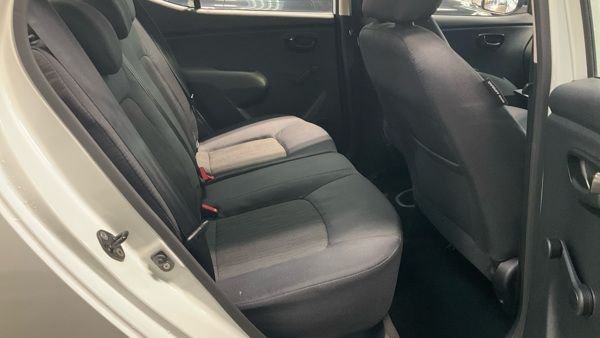 Used Hyundai i10 2012 for sale - 76927596: Photo 7