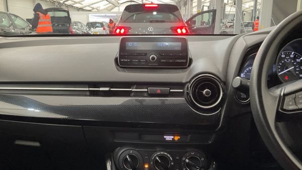 Used Mazda Mazda2 2018 for sale - 77893705: Photo 9