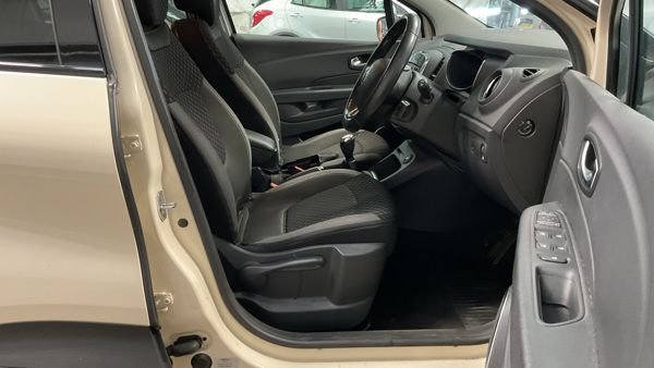 Used Renault Captur 2017 for sale - 77636702: Photo 5