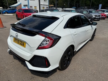 Used Honda Civic 2019 for sale - 79103923: Photo