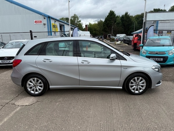 Used Mercedes-Benz B Class 2012 for sale - 75234326: Photo 2