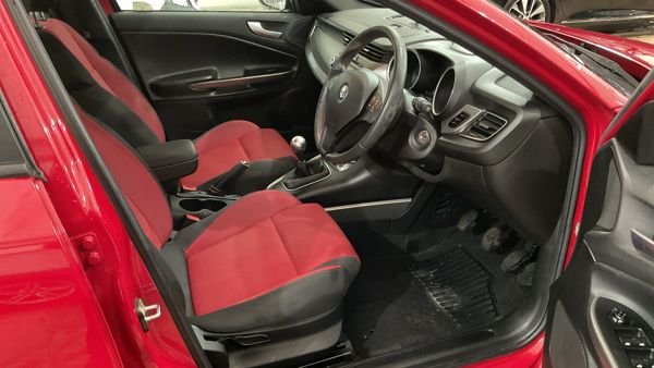 Used Alfa Romeo Giulietta 2013 for sale - 77636695: Photo 8