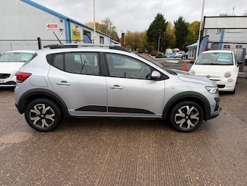Used Dacia Sandero Stepway 2021 for sale - 76267061: Photo