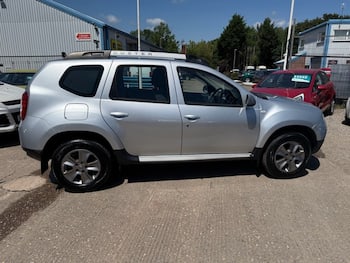 Used Dacia Duster 2016 for sale - 79680211: Photo