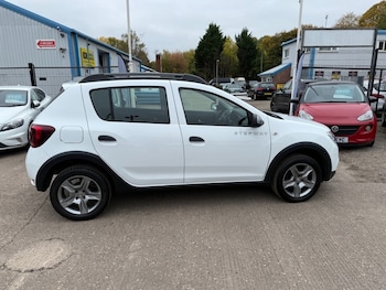 Used Dacia Sandero Stepway 2019 for sale - 76068995: Photo