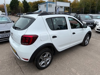 Used Dacia Sandero Stepway 2019 for sale - 76068995: Photo