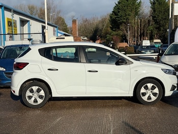 Used Dacia Sandero 2022 for sale - 76372532: Photo